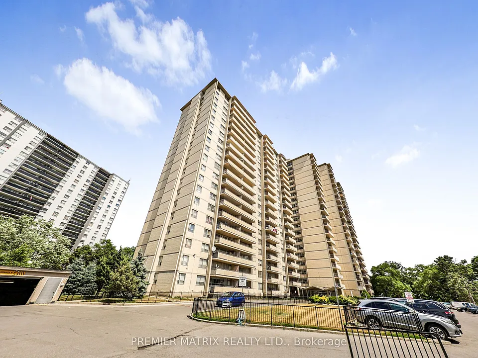 65 Thorncliffe Park Dr #608