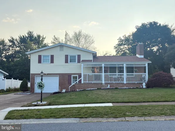 4508 Coventry Rd, Harrisburg, PA 17109