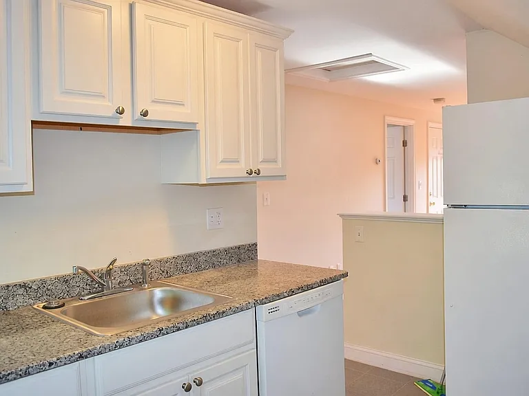 185 Cole Ave #3 — Photo 3