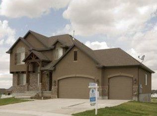 444 Cornfield Cir, Kaysville, UT 84037