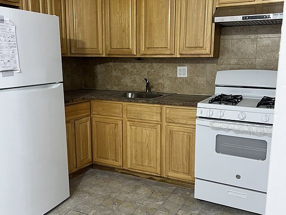 5th image of 73-56 53rd Ave Unit 3