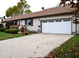 300 S Chestnut St, Princeton, IL 61356