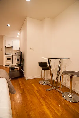 Rented by WAM Partners - William Moses Co. | media 88