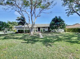 7698 W Country Club Blvd, Boca Raton, FL 33487