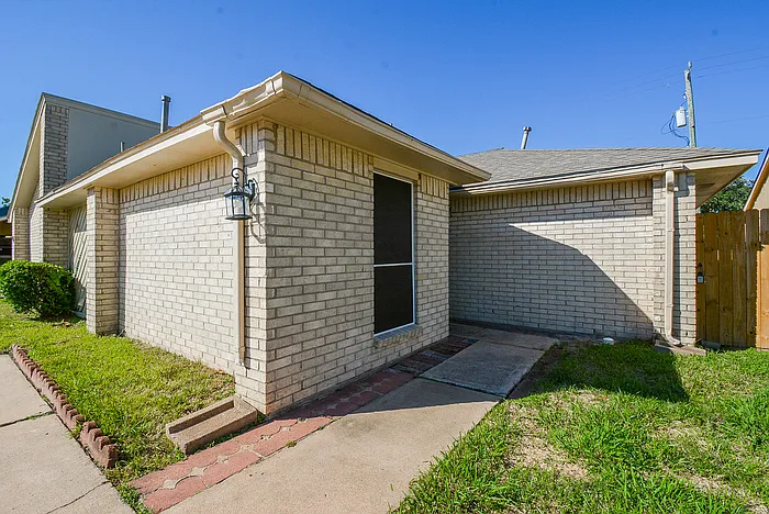 16518 Monte Carlo Ln — Photo 5