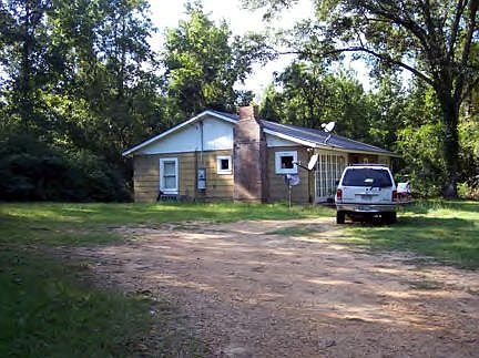 2nd image of 1081 Carruth Dr