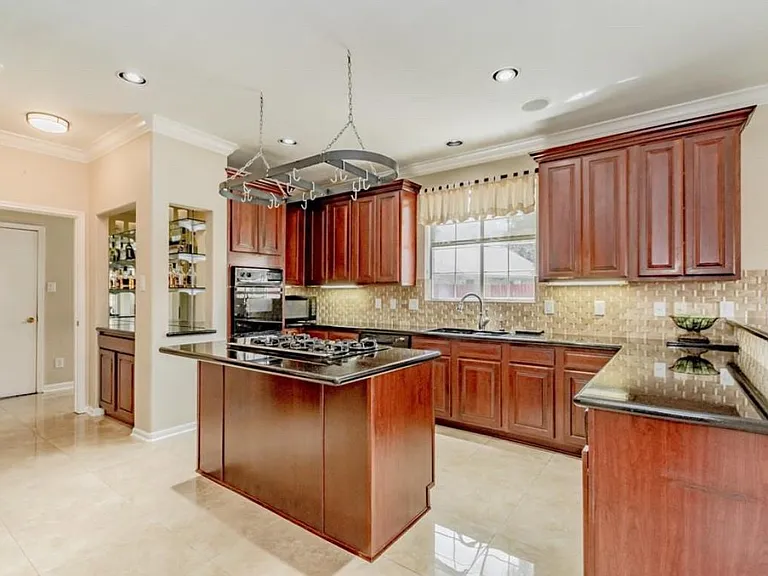 303 N Elder Grove Dr — Photo 8