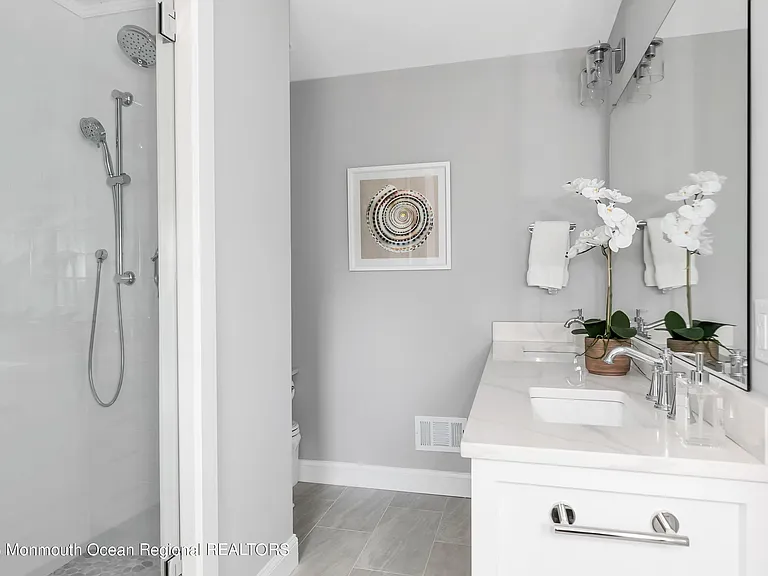 649 Main Ave — Photo 19