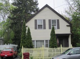 682 Broadway St, Lowell, MA 01854