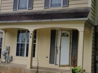 38 Windbluff Ct, Owings Mills, MD 21117