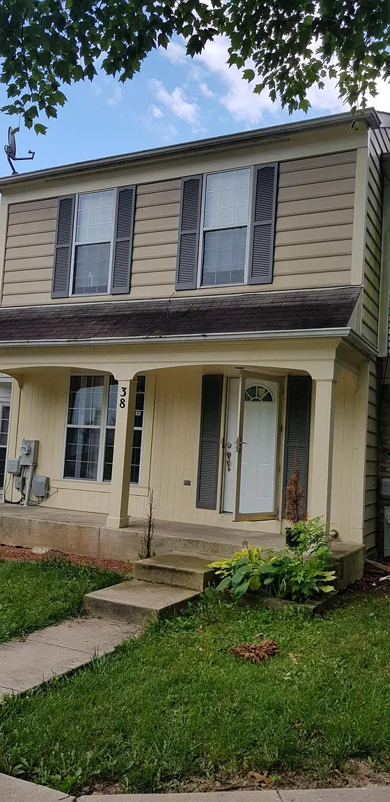 38 Windbluff Ct photo 1