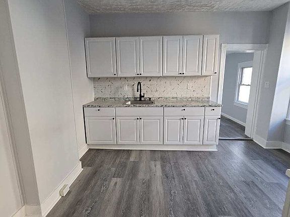 2nd image of 116 Hoffman Ave