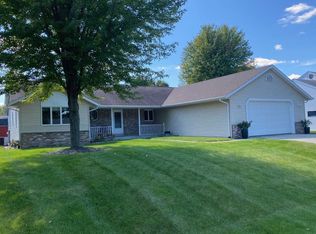 5519 Royal Ave, Slinger, WI 53086