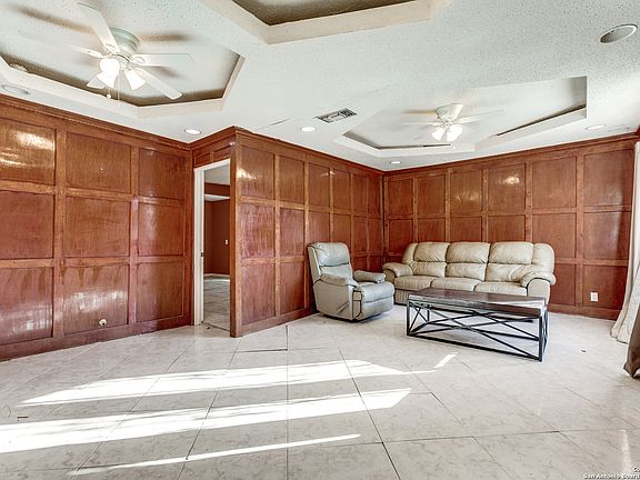 5th image of 1022 S Hamilton