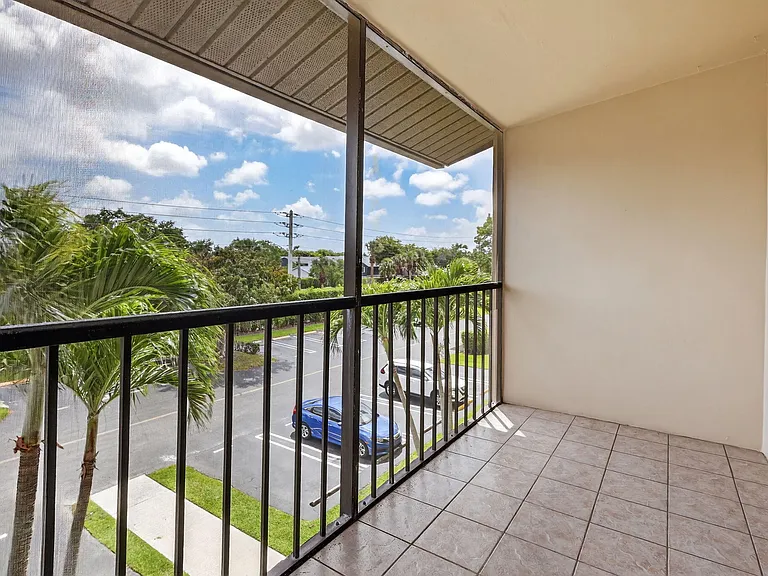 624 Sea Pine Way #B3 — Photo 33