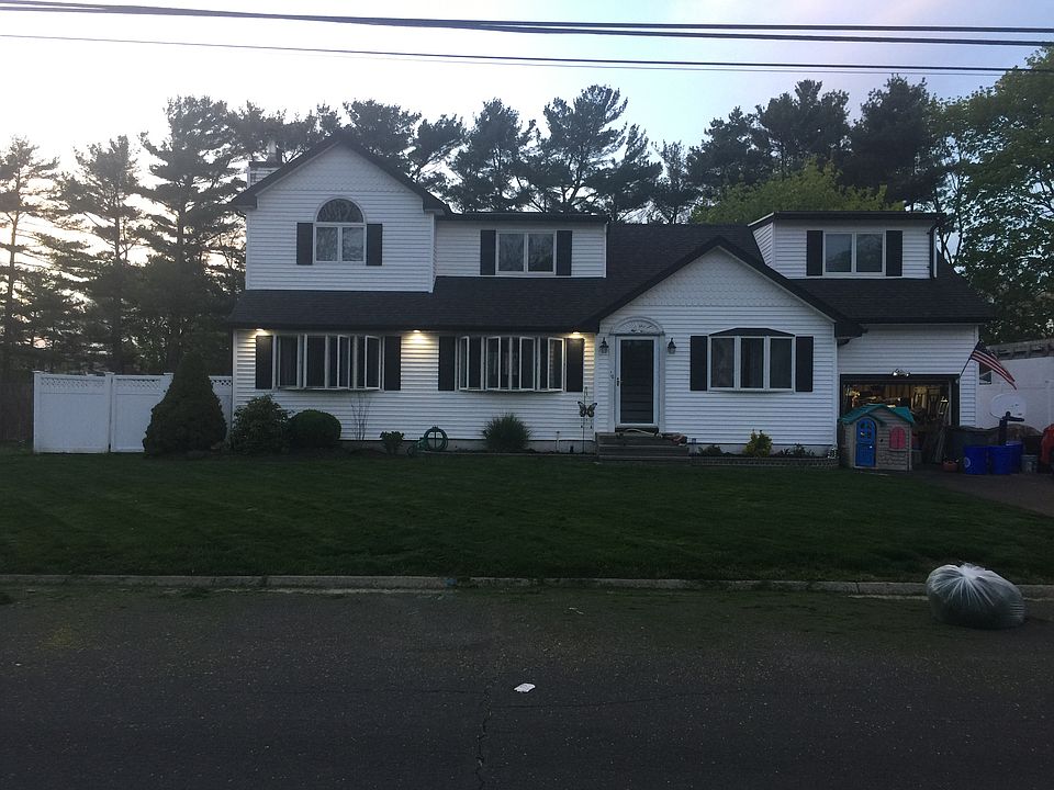 2nd image of 410 12th St
