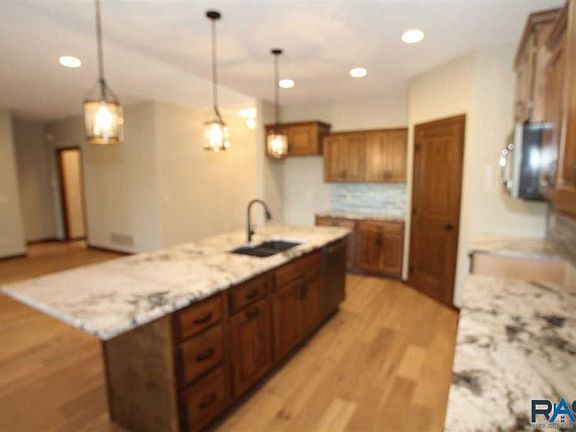 4th image of 5429 S Salvation Pl