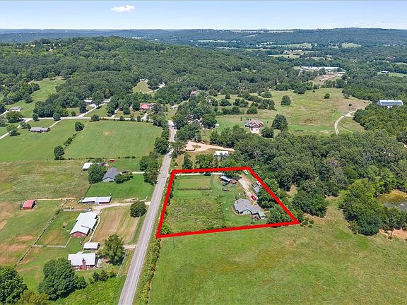 2nd image of 14482 Goshen Tuttle Rd