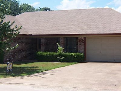 1st image of 2221 Lamar Ave