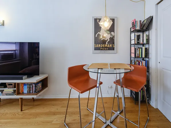 205 West 88th Street image 3 of 15