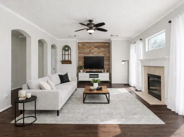 16707 Spring Glade Dr, Cypress, TX 77429