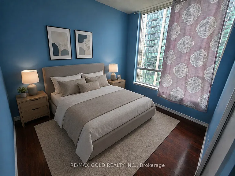 3504 Hurontario St #1607 — Photo 21