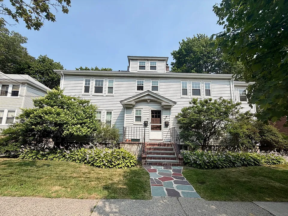 54 Noble St #54