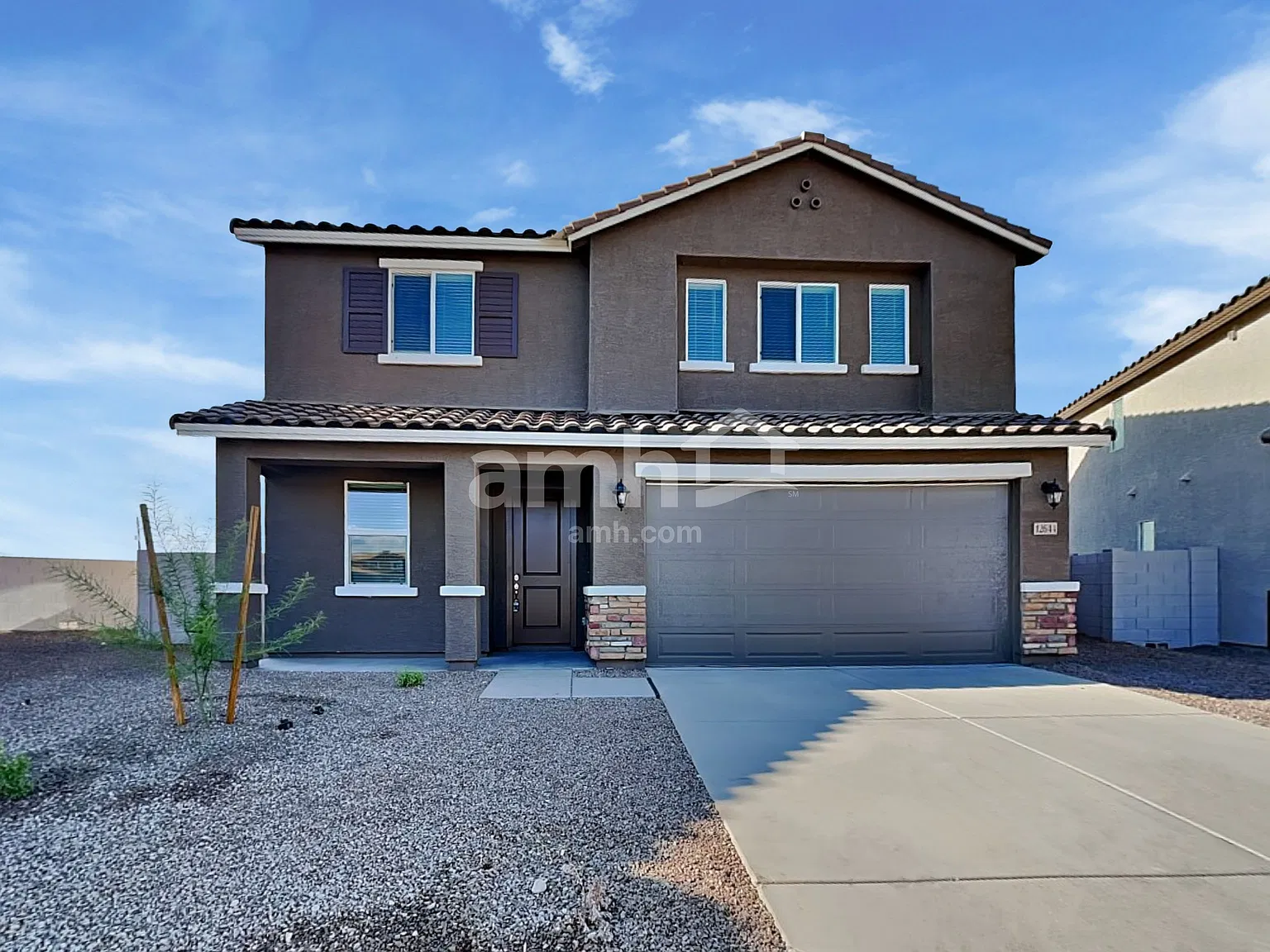 5 bed, 3.0 bath, 2506 sqft, $2,705 — Photo 1
