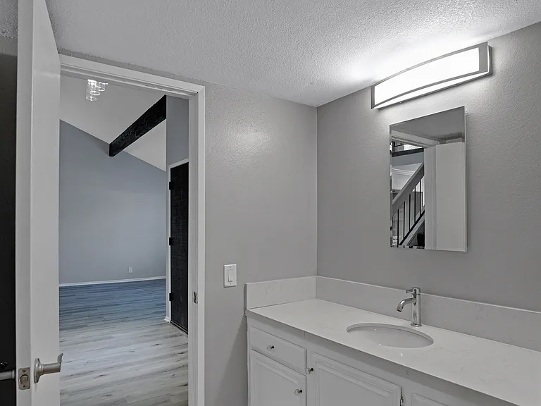 22156 Crane St — Photo 16