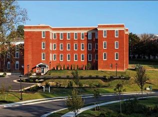 101 Village Dr #302, Staunton, VA 24401
