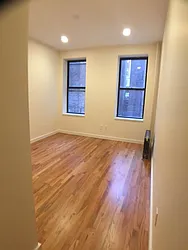 Rented by Roberto Guilbet, LREB