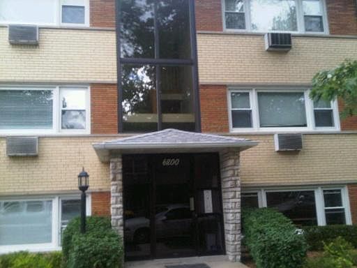 1st image of 6800 N Ozark Ave #8