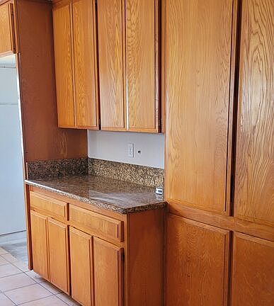 4th image of 1152-5 N 18th St