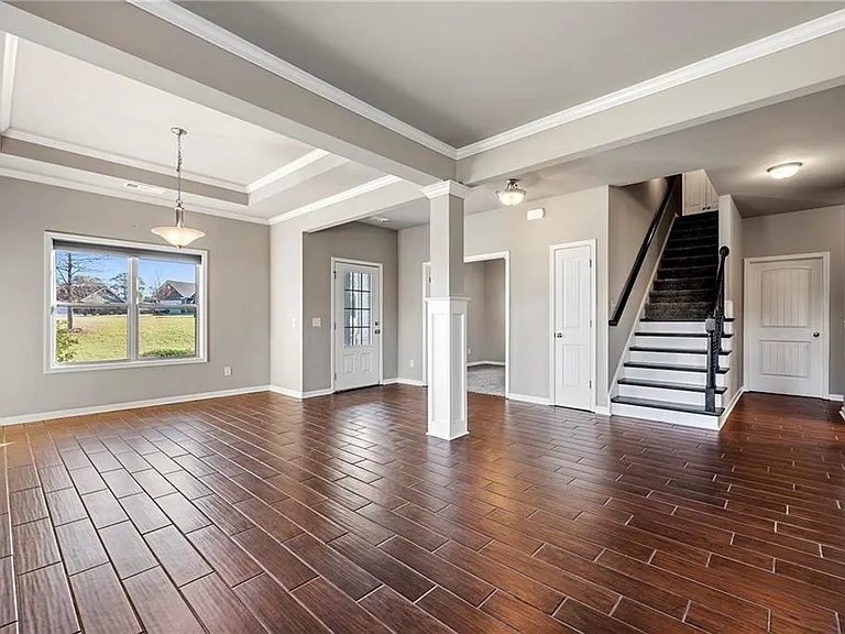 540 Brookside Ln — Photo 8