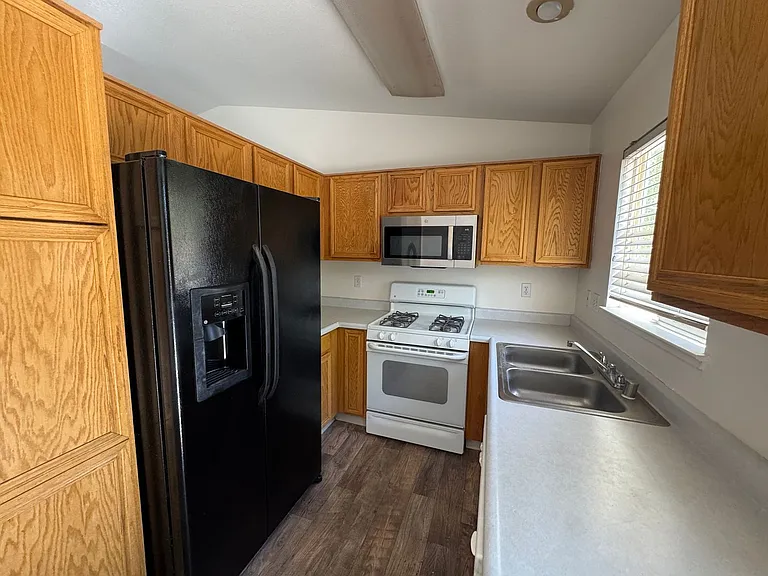 5726 Dewberry Ct — Photo 5