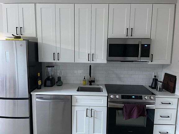New appliances including dishwasher!