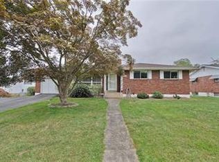 1250 Wynnewood Dr, Bethlehem, PA 18017