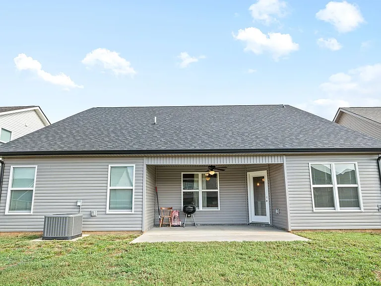 1042 Creek Way — Photo 29