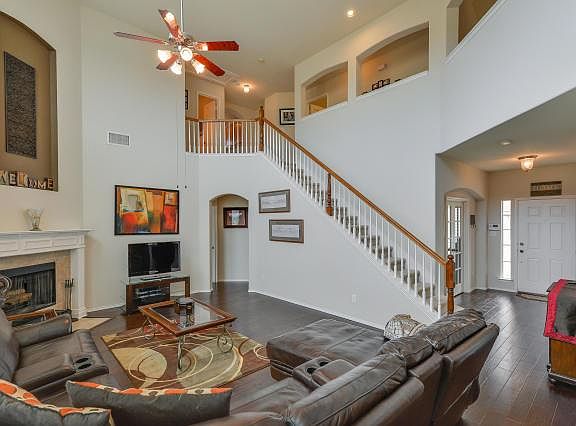 5th image of 211 Forestridge Dr