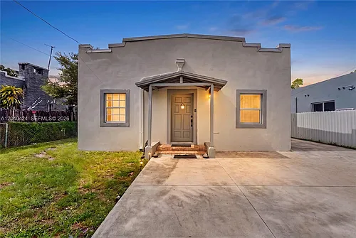 1168 NW 30th St Photo 1