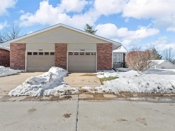 1105 Chase Dr, Lake Saint Louis, MO 63367