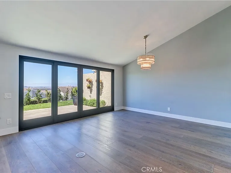 22831 Mariano Dr — Photo 8