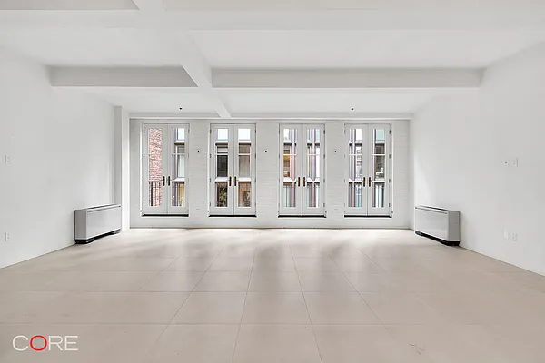 Rented by CORE | media 20