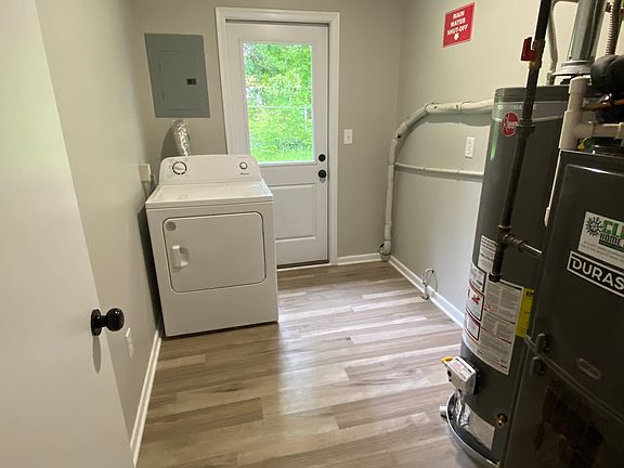 3rd image of 3495 Boudinot Ave #2