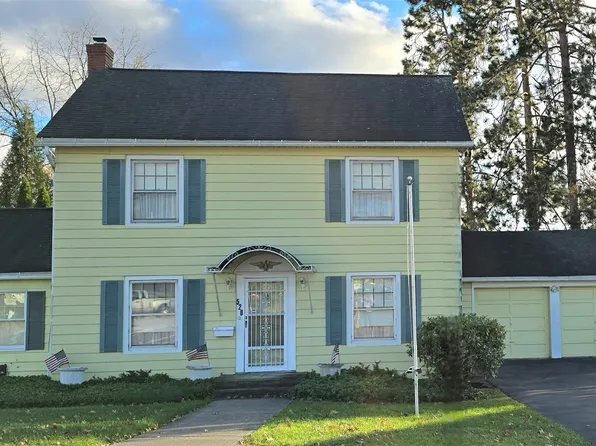 520 Riverside Dr, Johnson City, NY 13790