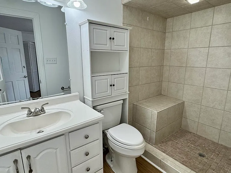 2112 Leon Dr — Photo 26