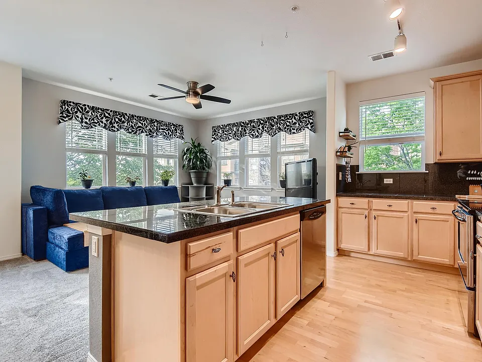 15470 Canyon Rim Dr #207