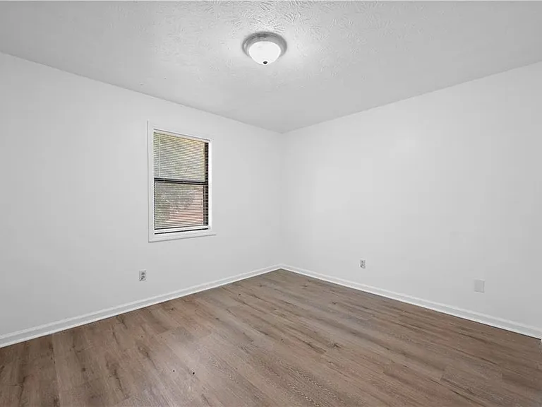 1012 Davis St #12 — Photo 14