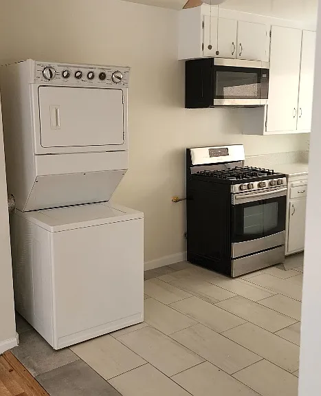 344 Penn St #B — Photo 10