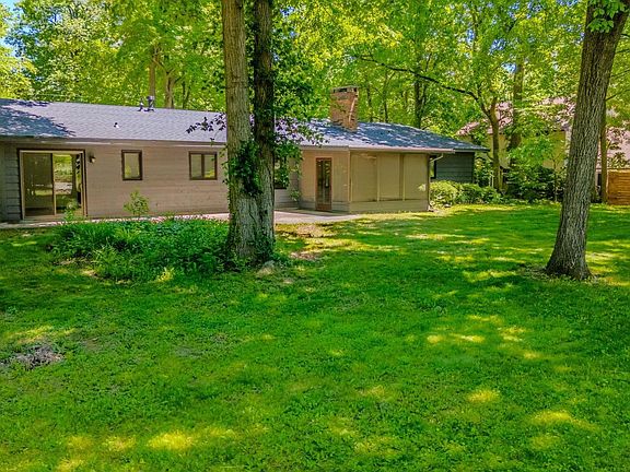 4th image of 2435 S Stonebridge Rd